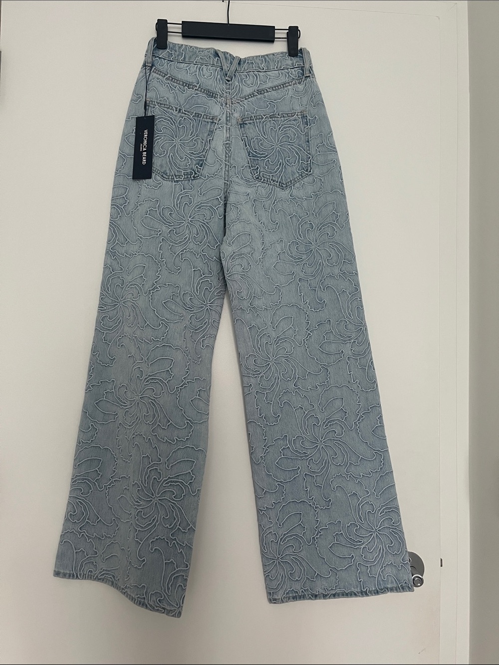 VERONICA BEARD TAYLOR HIGH WAISTED EMBROIDERED FLORAL JEANS SUN SPARK - Picture 8 of 14